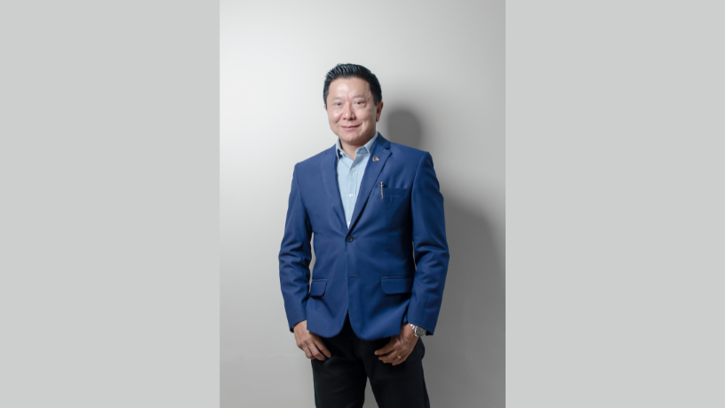 Milton Seigi Hayashi revela como a mamoplastia híbrida une naturalidade, harmonia e resultado personalizado.