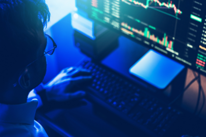 Criptomoedas entram no mainstream financeiro ao deixar de ser nicho e virar parte estruturada da economia, afirma Paulo de Matos Junior.