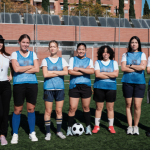 Quebrando barreiras, Luciano Colicchio Fernandes analisa o crescimento do futebol feminino no Brasil e no mundo e seu impacto esportivo e social.